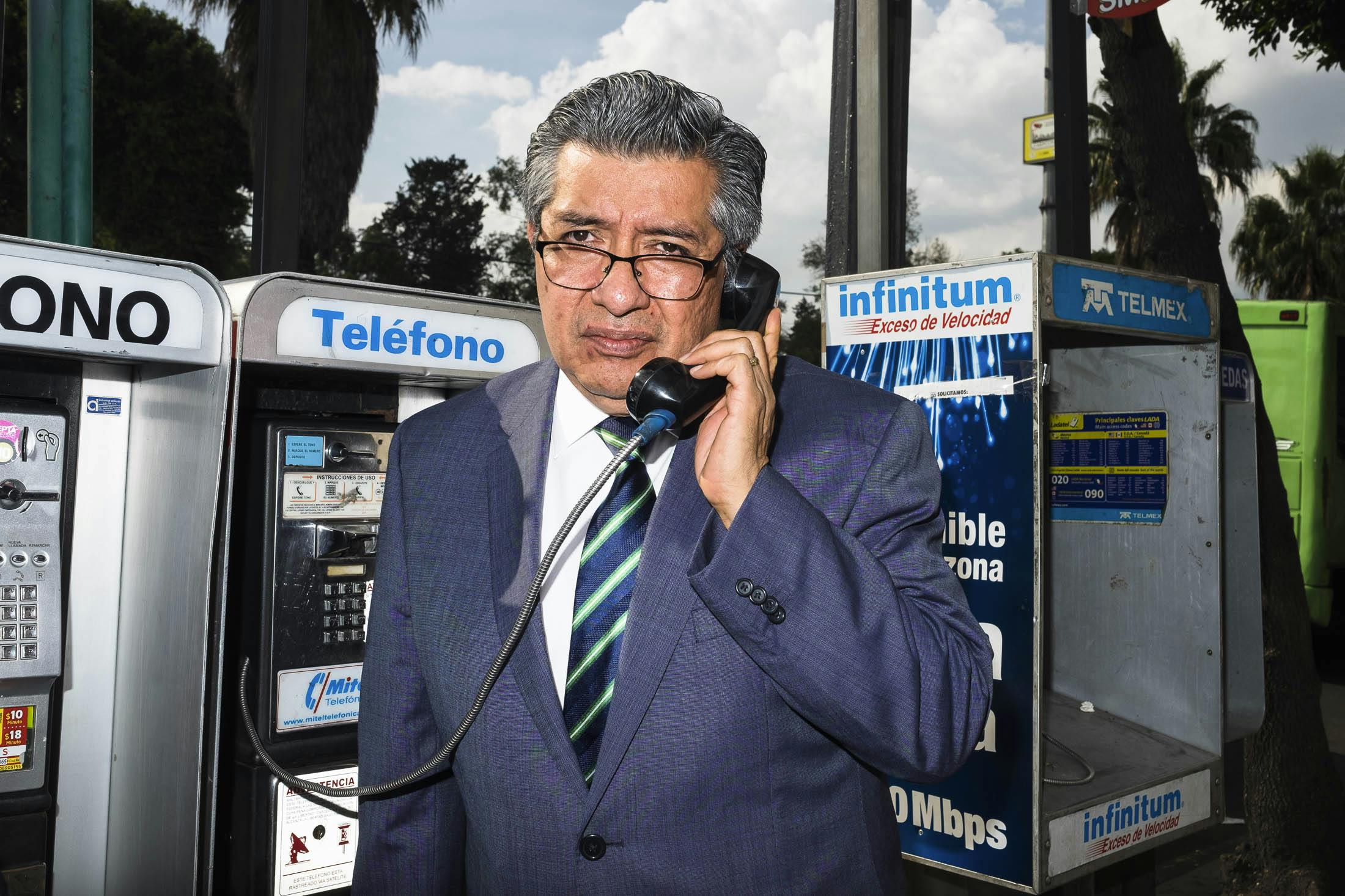Business man on phone in Mexico City